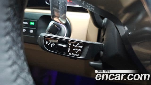Porsche Cayenne 2023 — Photo 20/36
