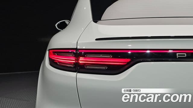 Porsche Cayenne 2023 — Photo 4/36