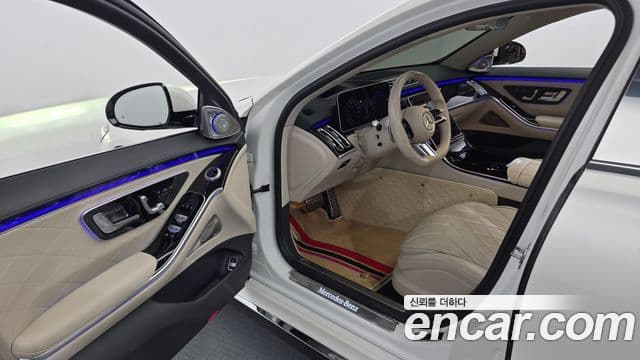 Mercedes-Benz S-Class 2021 — Photo 19/34