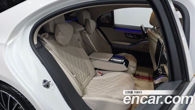 Mercedes-Benz S-Class 2021 — Photo 26/34