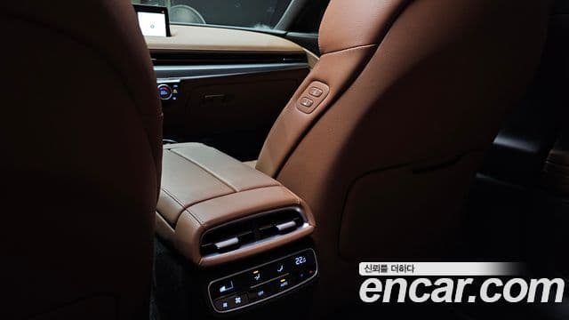Genesis G80 2021 — Photo 13/34