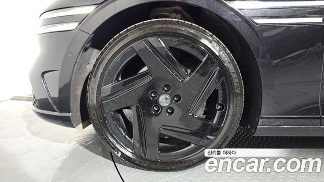 Genesis G90 2025 — ფოტო 22/33