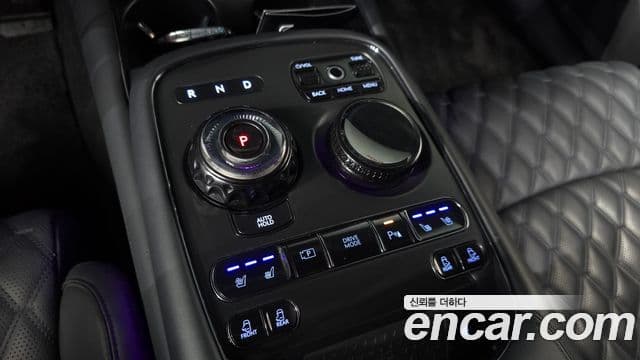 Genesis G90 2025 — Photo 26/33