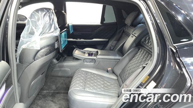Genesis G90 2025 — Photo 29/33