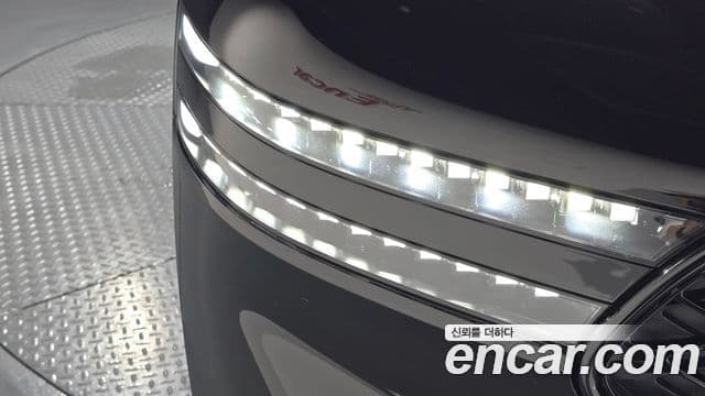 Genesis G90 2025 — Photo 12/33
