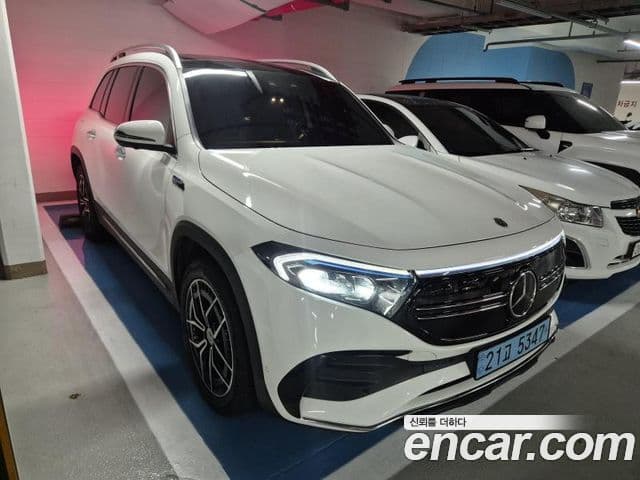 Mercedes-Benz EQB 2022 — ფოტო 8/9