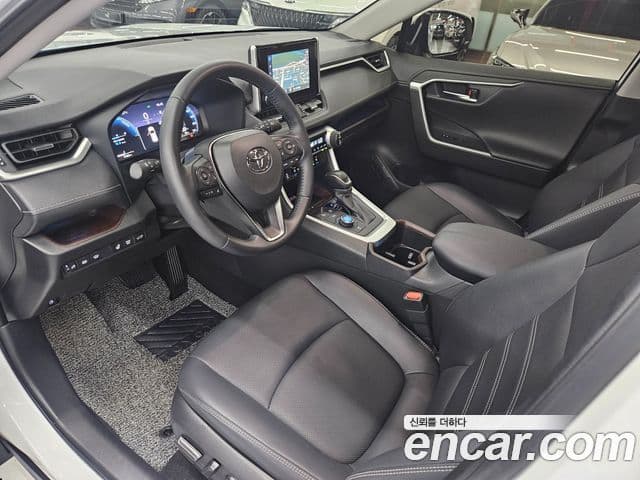 Toyota RAV4 2025 — Şəkil 5/18