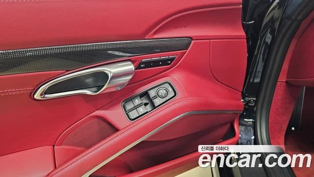 Porsche 718 Boxster 2024 — Фото 10/20