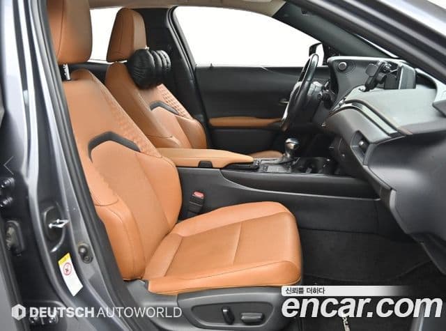Lexus UX250h 2019 — Şəkil 17/20