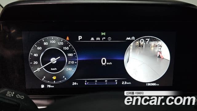 Kia Carnival 2022 — Фото 8/20