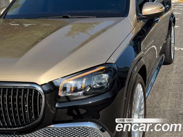Mercedes-Benz GLS-Class 2023 — Photo 7/20