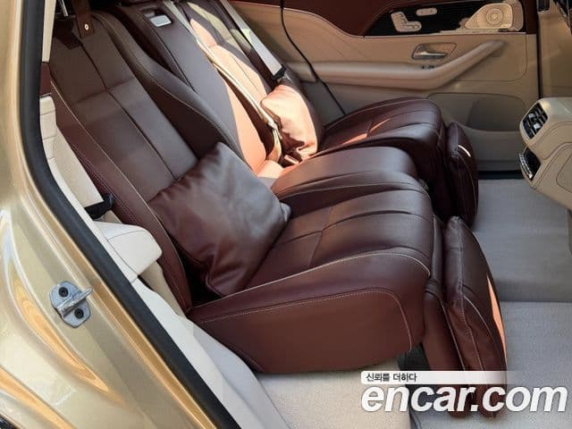 Mercedes-Benz GLS-Class 2023 — Photo 20/20