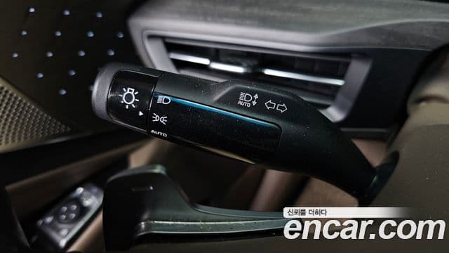 Kia K8 2022 — Şəkil 19/34