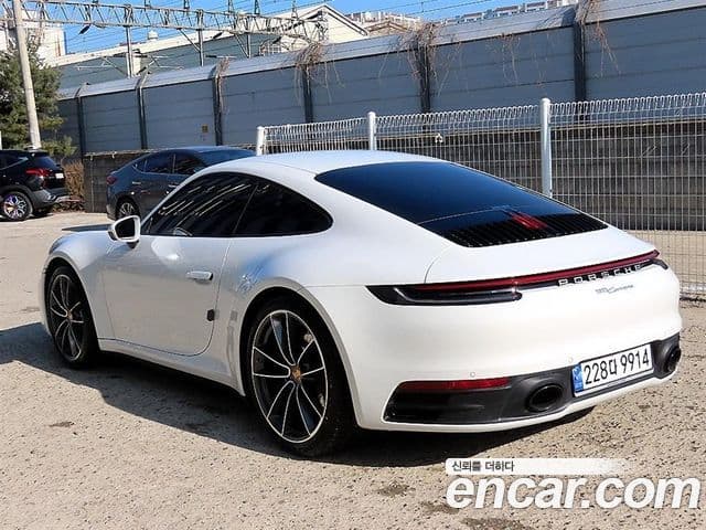 Porsche 911 2024 — Photo 12/19