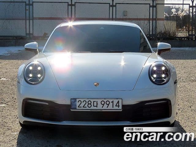 Porsche 911 2024 — Photo 17/19