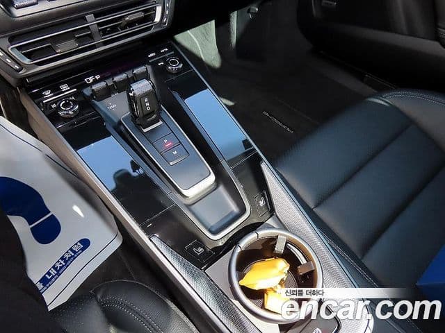 Porsche 911 2024 — Photo 10/19