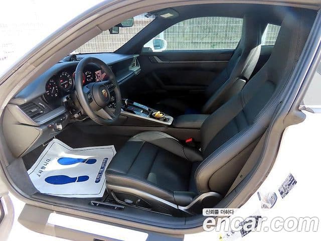 Porsche 911 2024 — Photo 14/19