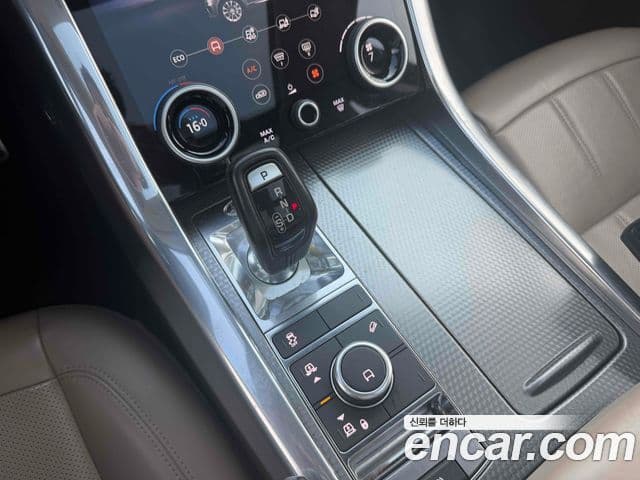 Land Rover Range Rover Sport 2018 — Photo 3/20