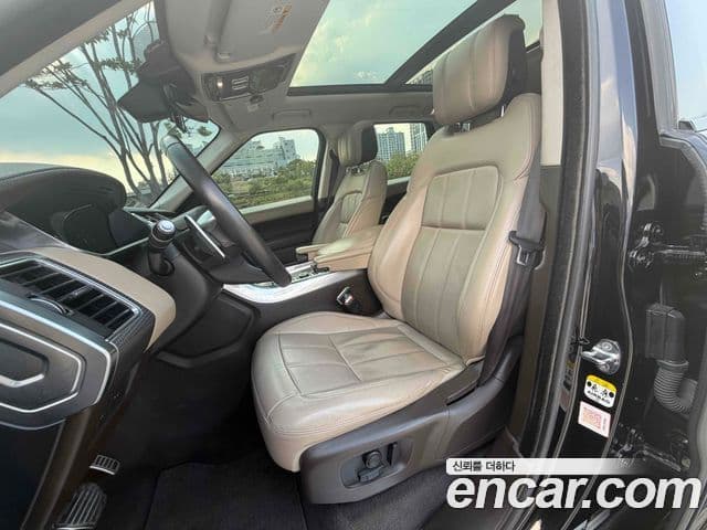 Land Rover Range Rover Sport 2018 — Photo 19/20