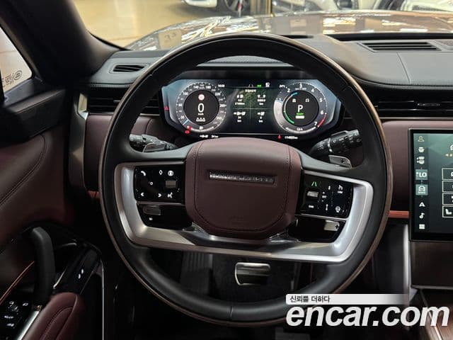Land Rover Range Rover 2025 — Фото 10/20