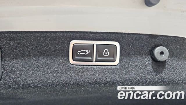 Genesis G70 2022 — ფოტო 11/31