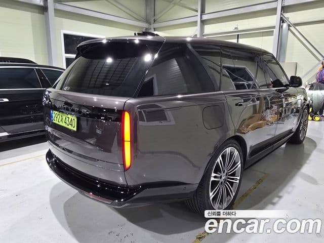 Land Rover Range Rover 2025 — Фото 2/19