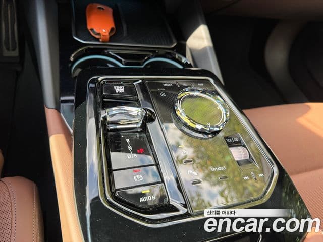 BMW 5 Series 2026 — Photo 12/20