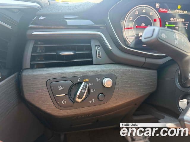 Audi A4 2023 — Şəkil 12/20