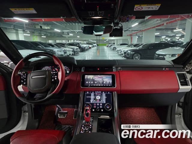 Land Rover Range Rover Sport 2018 — Photo 13/19