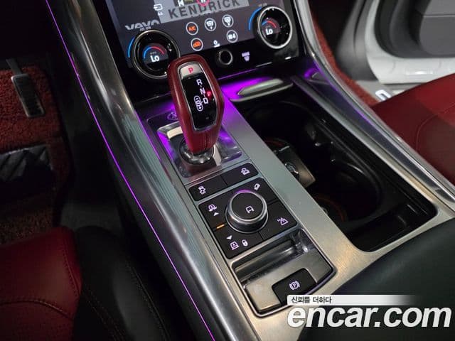 Land Rover Range Rover Sport 2018 — Photo 8/19