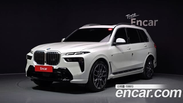 BMW X7 2024 — Photo 7/36