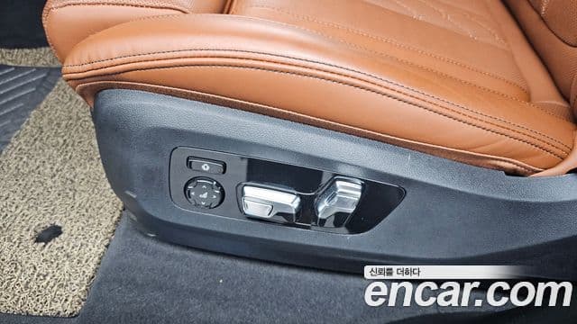 BMW X7 2024 — Photo 22/36