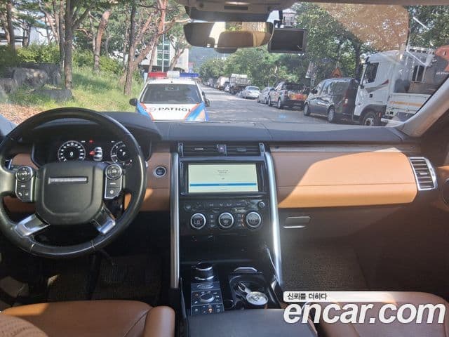 Land Rover Discovery 5 2018 — Şəkil 20/20