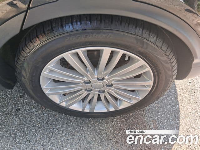 Land Rover Discovery 5 2018 — Şəkil 4/20