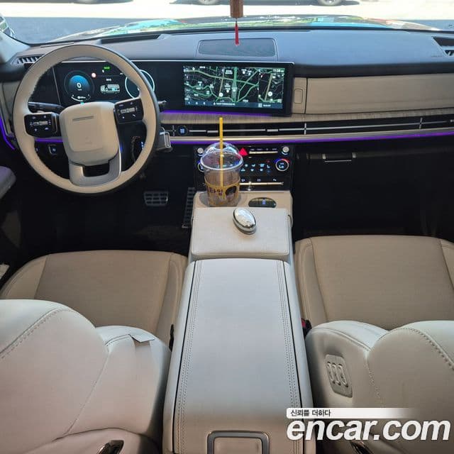Hyundai Santa Fe 2023 — Şəkil 8/10