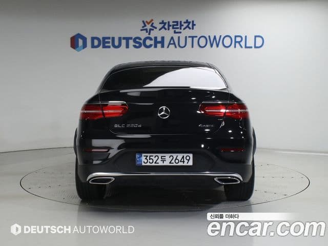 Mercedes-Benz GLC-Class 2018 — ფოტო 16/20