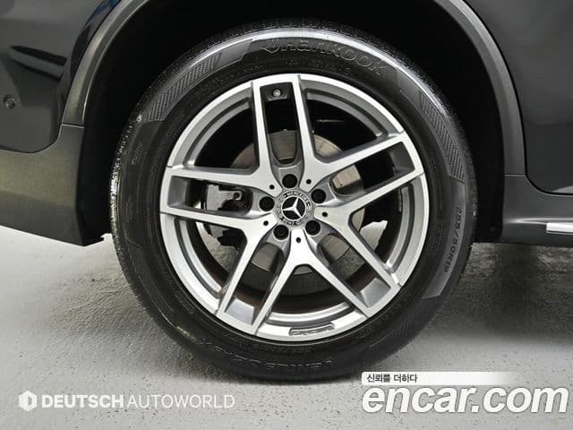 Mercedes-Benz GLC-Class 2018 — ფოტო 8/20