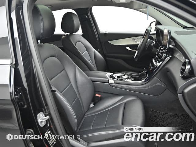 Mercedes-Benz GLC-Class 2018 — ფოტო 6/20