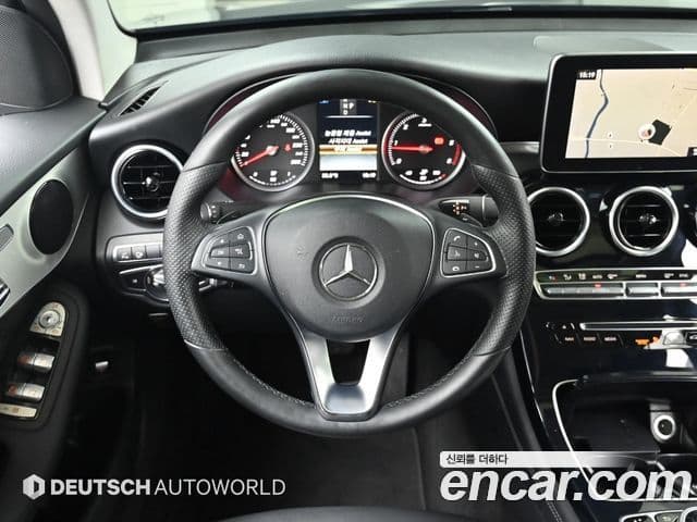 Mercedes-Benz GLC-Class 2018 — ფოტო 9/20