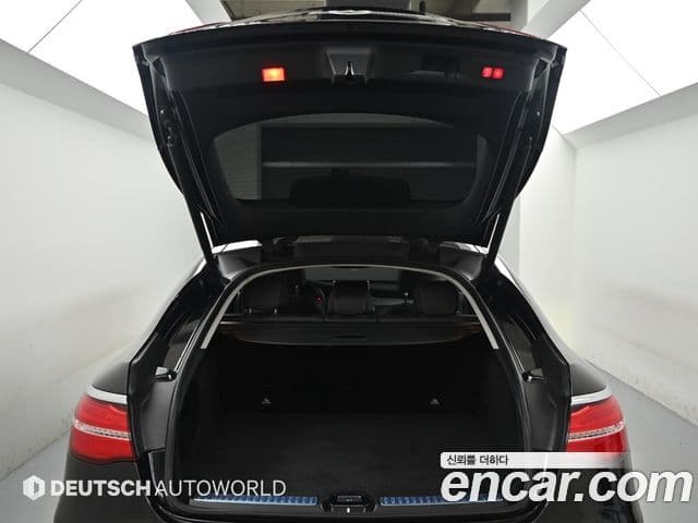 Mercedes-Benz GLC-Class 2018 — ფოტო 2/20