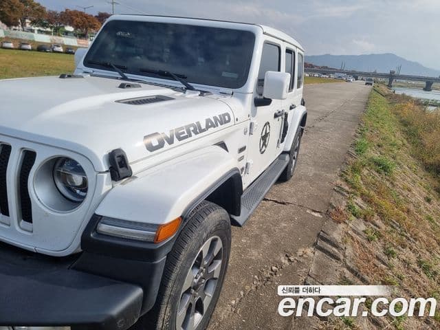 Jeep Wrangler 2021 — Şəkil 3/7