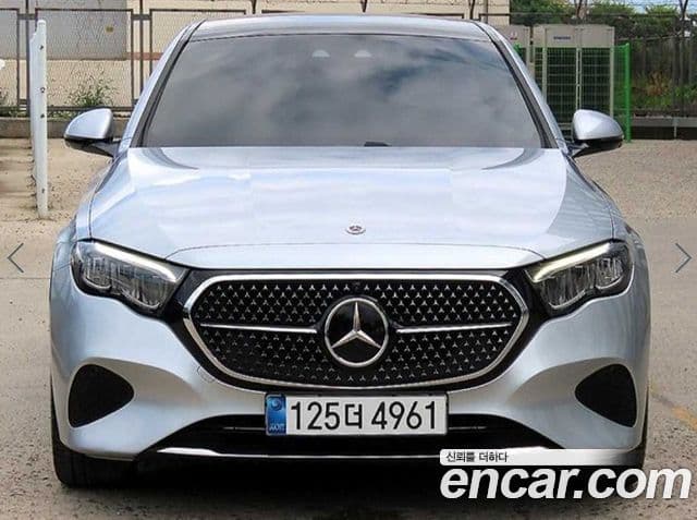 Mercedes-Benz E-Class 2024 — ფოტო 9/20