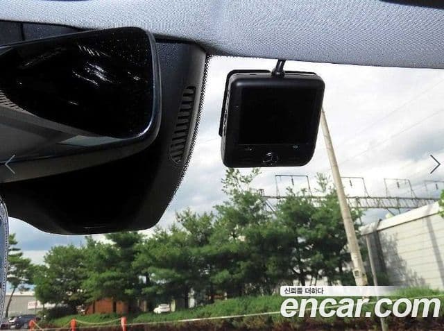 Mercedes-Benz E-Class 2024 — ფოტო 16/20