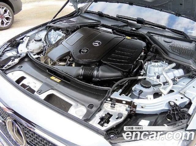 Mercedes-Benz E-Class 2024 — ფოტო 12/20