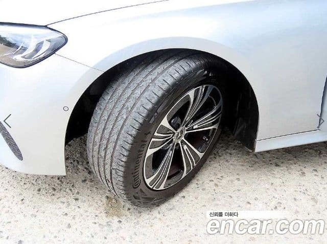 Mercedes-Benz E-Class 2024 — ფოტო 5/20
