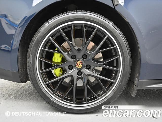 Porsche Panamera 2021 — Photo 9/20