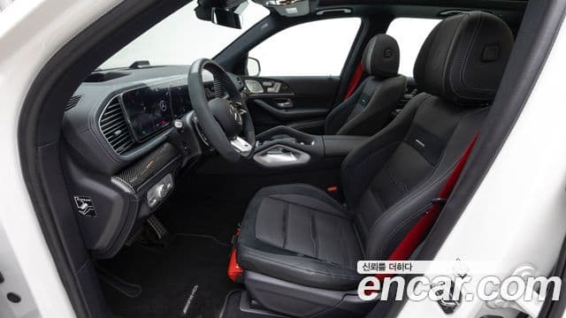 Mercedes-Benz GLE-Class 2025 — Photo 6/20