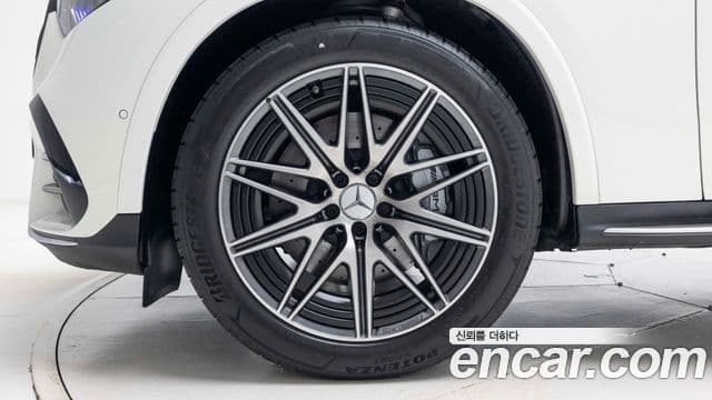 Mercedes-Benz GLC-Class 2025 — Photo 17/20