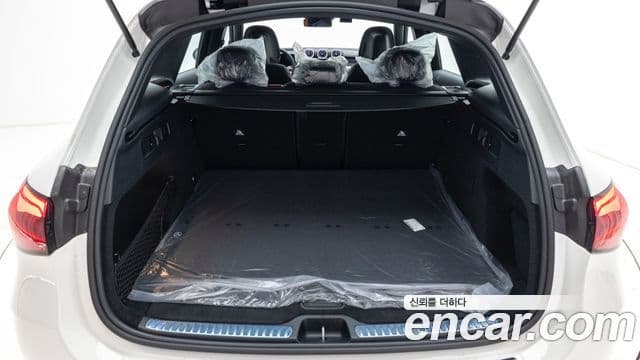 Mercedes-Benz GLC-Class 2025 — Photo 19/20