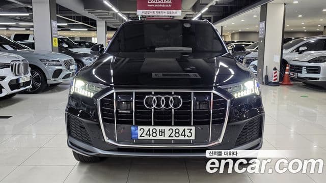 Audi Q7 2023 — Şəkil 15/19